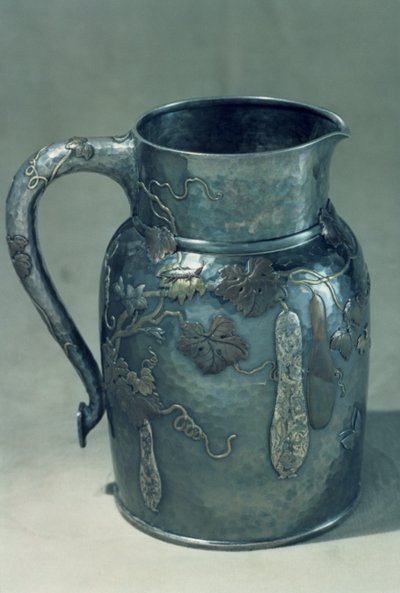 Krug, New York, ca. 1900 (Silber, Messing und Kupfer) von Louis Comfort Tiffany